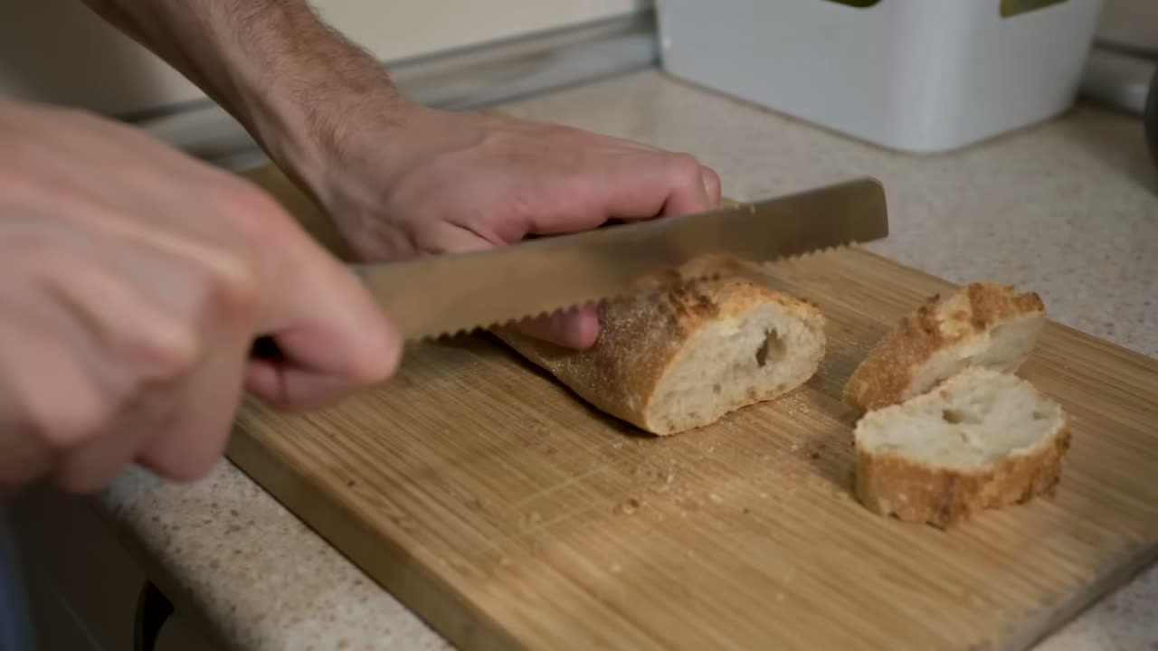 Cortando la baguette en rodajas